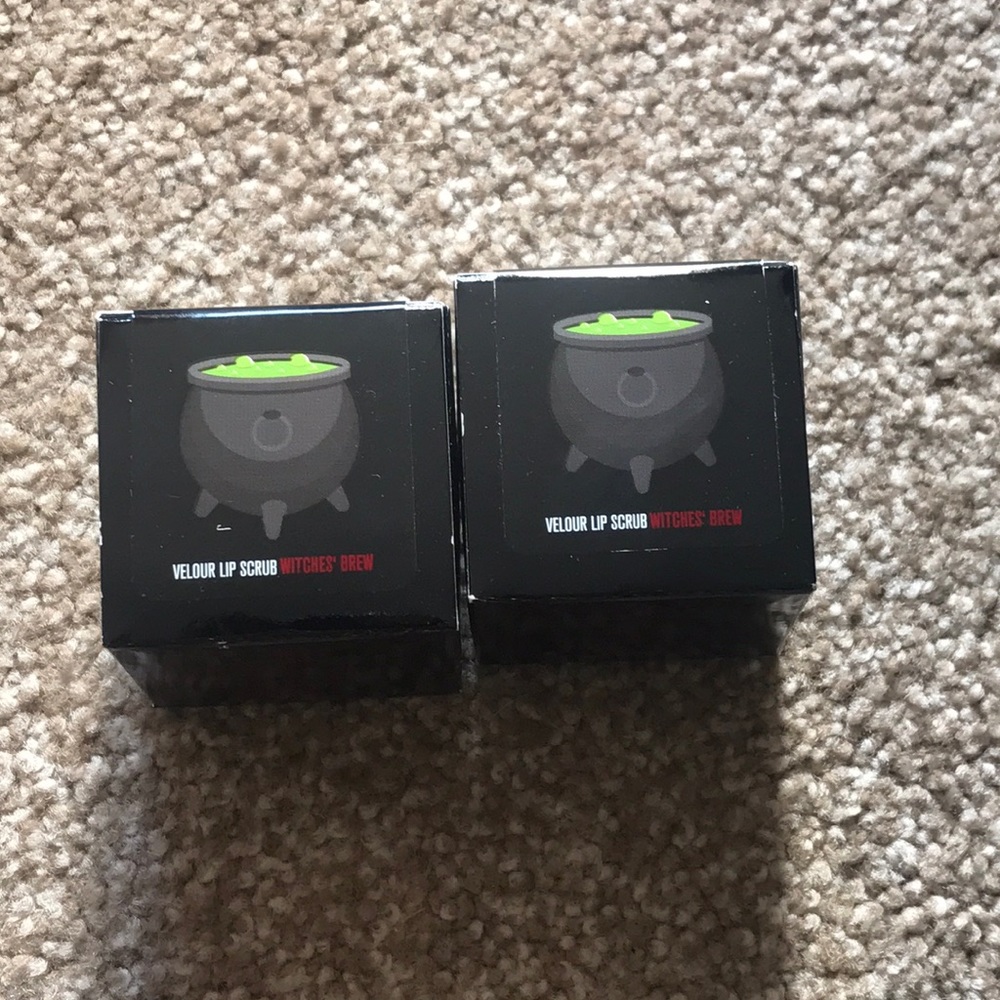 Lip scrub Mystery box collection JS Cosmetics          Witches Brew